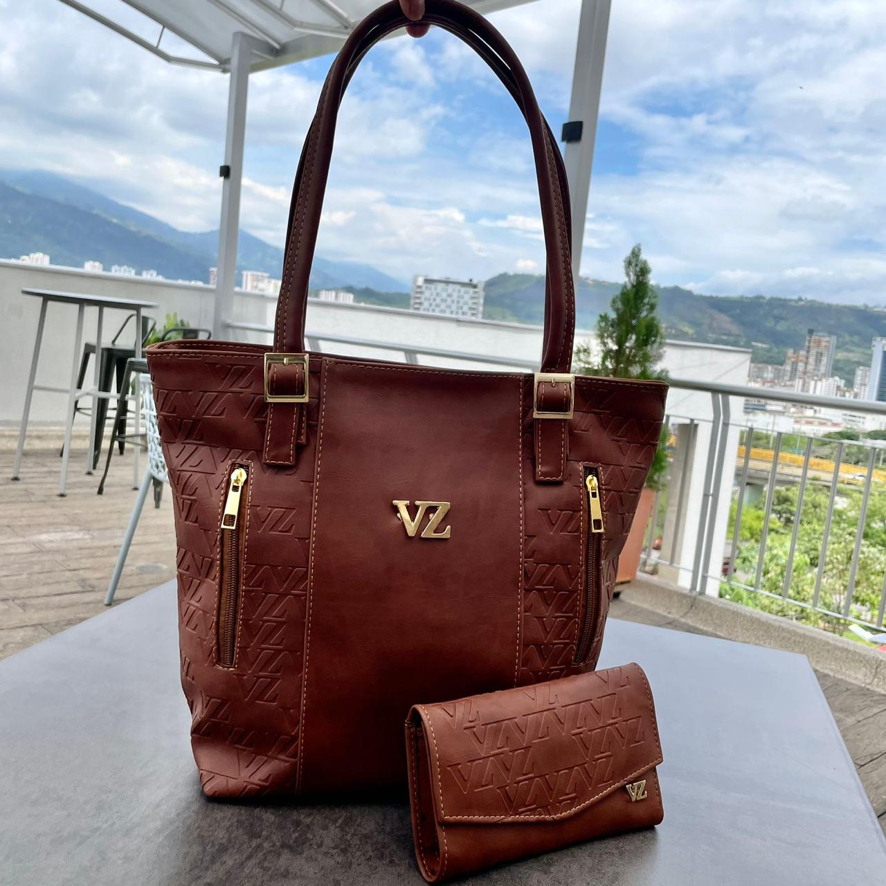 DUO DAMA BOLSO DE MANO Y BILLETERA VELEZ