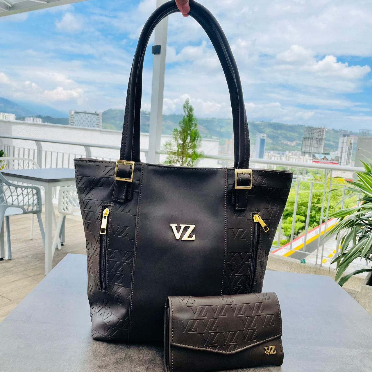 DUO DAMA BOLSO DE MANO Y BILLETERA VELEZ