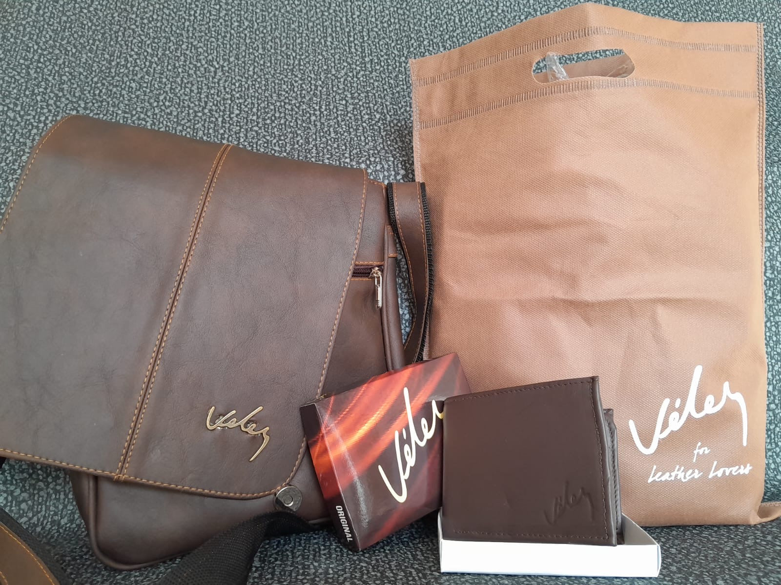 Dúo Vélez Bolso Carriel 27 cm Billetera